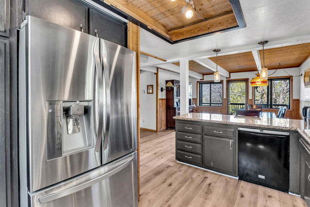 53184 Double View Drive, Idyllwild CA: https://media.crmls.org/mediaz/90117f49-ab05-4793-a69f-afeca76d5850.jpg