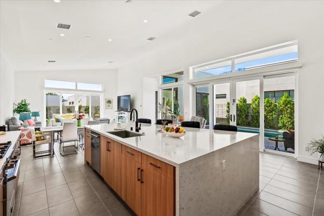 845 Nugget Lane, Palm Springs CA: https://media.crmls.org/mediaz/9011d2aa-c111-45b9-829b-4b6555e8753c.jpg