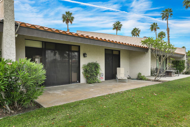 78800 Montego Bay Circle, Bermuda Dunes CA: https://media.crmls.org/mediaz/90125f14-4cc6-48d3-956d-d903f3b32811.jpg