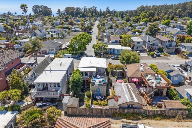 390 36th Avenue, Santa Cruz CA: https://media.crmls.org/mediaz/9012972f-1726-49d8-a160-3b7e2d826c4f.jpg
