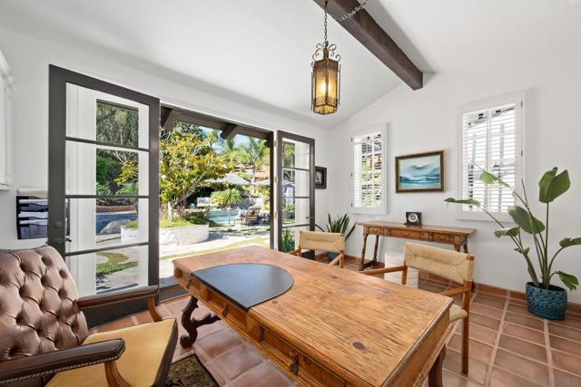 5354 El Camino Del Norte, Rancho Santa Fe CA: https://media.crmls.org/mediaz/9014583d-d6fd-4e47-8842-2bcc98ca5fe0.jpg