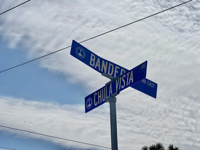 104 Bandera Road, Yucca Valley CA: https://media.crmls.org/mediaz/901468d0-eec1-4fe3-9c79-2cbd9fd2c768.jpg