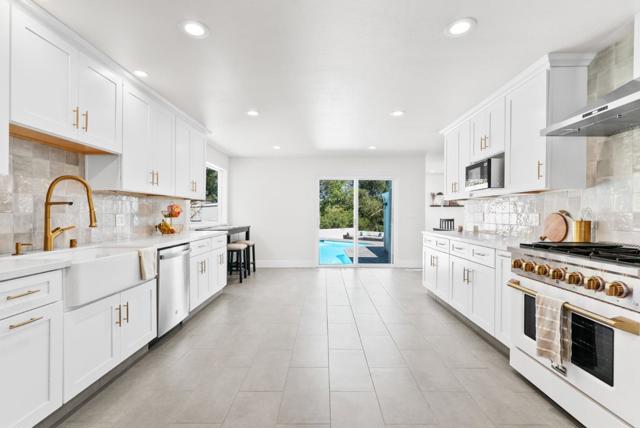 532 Moonrise Lane, Aptos CA: https://media.crmls.org/mediaz/9014a269-d063-498f-a3cd-c813e2d1b1f0.jpg