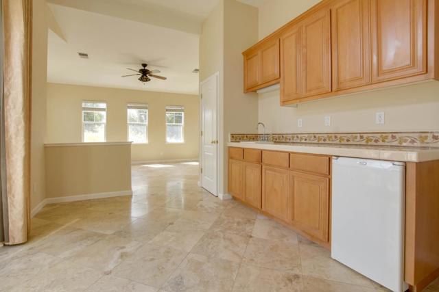 334 Paseo Gularte, San Juan Bautista CA: https://media.crmls.org/mediaz/9014ce49-77f7-4e6a-a889-82de6efb894c.jpg