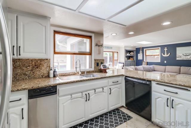 Granite counters, top-of-the-line appliances, and loads of counter and cabinet space!