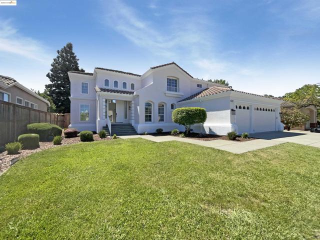 5214 Pavilion Ct, Fairfield CA: https://media.crmls.org/mediaz/90161a35-8c25-4f71-aed9-bc33e84c394f.jpg
