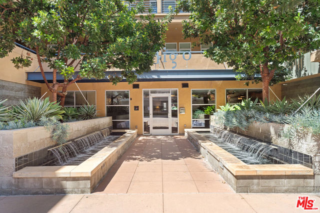 4050 Glencoe Avenue, Marina del Rey CA: https://media.crmls.org/mediaz/90184a89-1423-43c8-a4fb-4e35671245d5.jpg