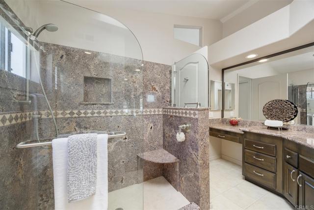 Detail Gallery Image 3 of 54 For 4129 Pindar Way, Oceanside,  CA 92056 - 2 Beds | 2/1 Baths