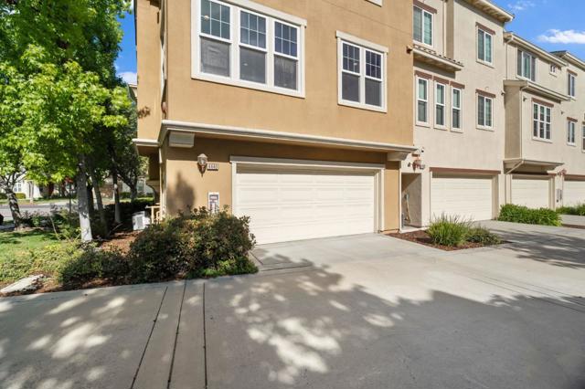 4440 Rivermark Parkway, Santa Clara CA: https://media.crmls.org/mediaz/90184e3b-d7b4-4c30-81df-f697af91f33a.jpg