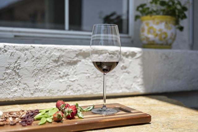 3430 Corte Viejo, Carlsbad CA: https://media.crmls.org/mediaz/901879fa-a638-491a-9123-c1dc8ef7c75e.jpg