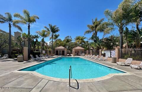 1245 Jamaica Lane, Oxnard CA: https://media.crmls.org/mediaz/90190af8-4095-4b8f-9e48-0016ec8433ff.jpg