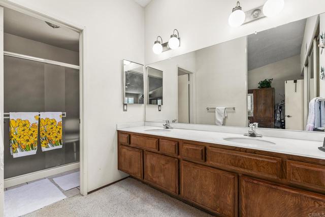 10323 Pine Grove Street, Spring Valley CA: https://media.crmls.org/mediaz/901a8bc1-9431-48b1-88ff-3155bec5024f.jpg