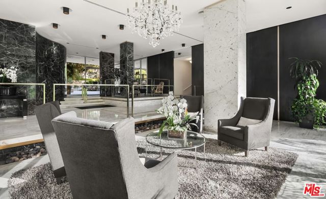 10450 Wilshire Boulevard, Los Angeles CA: https://media.crmls.org/mediaz/901ab6d2-b1b4-493d-944a-28bf8a354996.jpg