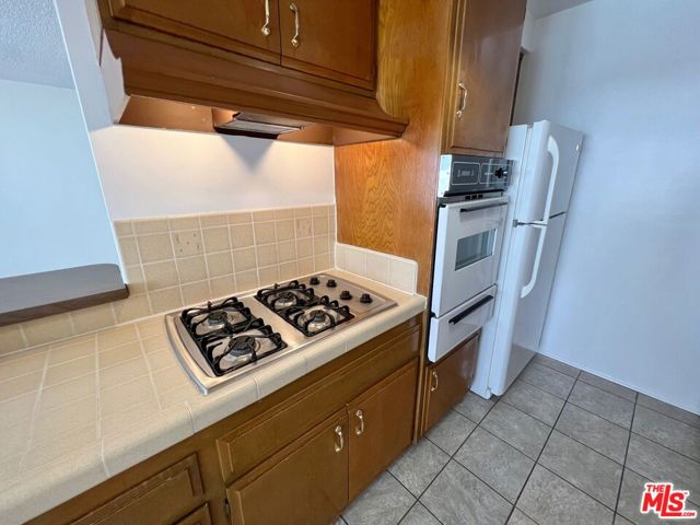 Drew Fenton | 11727 Mayfield Avenue Los Angeles CA | MLS: 7439608 Drew Fenton | 11727 Mayfield Avenue Los Angeles CA | MLS: 7439608