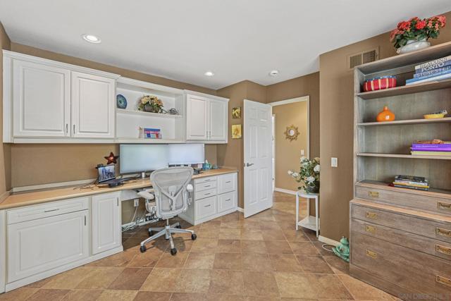 602 HOLLYRIDGE DRIVE, Encinitas CA: https://media.crmls.org/mediaz/901ca721-b6df-4c9e-a2cb-279bb8ef4e2d.jpg