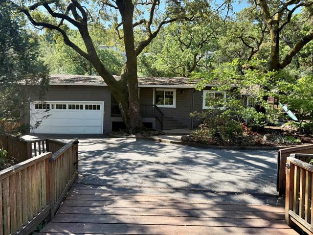 2123 Edgewood Road, Redwood City CA: https://media.crmls.org/mediaz/901dd593-f4a6-493d-a4d3-9b7f239cf80e.jpg