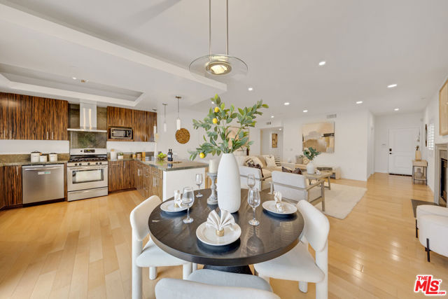 1529 S Westgate Avenue, Los Angeles CA: https://media.crmls.org/mediaz/901de3ed-eee9-41de-8ad2-b3c4f7a24d19.jpg