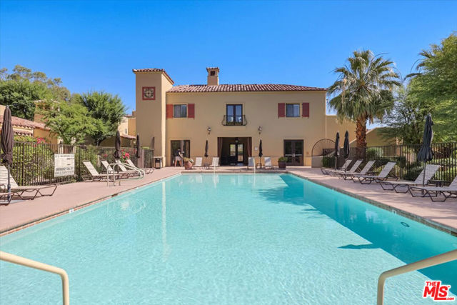 208 Villorrio Drive, Palm Springs CA: https://media.crmls.org/mediaz/901de560-20da-4416-8e50-2ba72c89f080.jpg