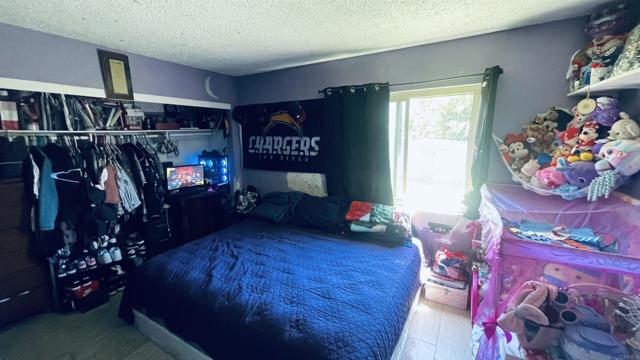 1636 Jonathon Street, Vista CA: https://media.crmls.org/mediaz/901e0535-2c0f-4dfd-a729-7dbe34a337b2.jpg