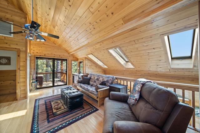 Image 12 of 75 For 24938 Roble Drive