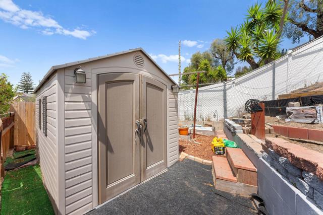 Detail Gallery Image 51 of 57 For 939 Chablis Ln, Vista,  CA 92083 - 4 Beds | 3 Baths