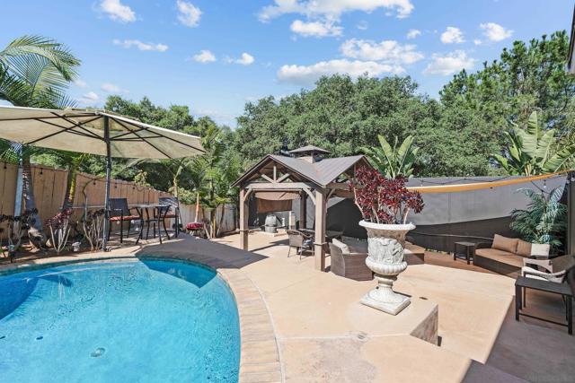 2167 Sunset Drive, Escondido CA: https://media.crmls.org/mediaz/901f68ed-8eb8-44df-8356-56c549ceb49c.jpg