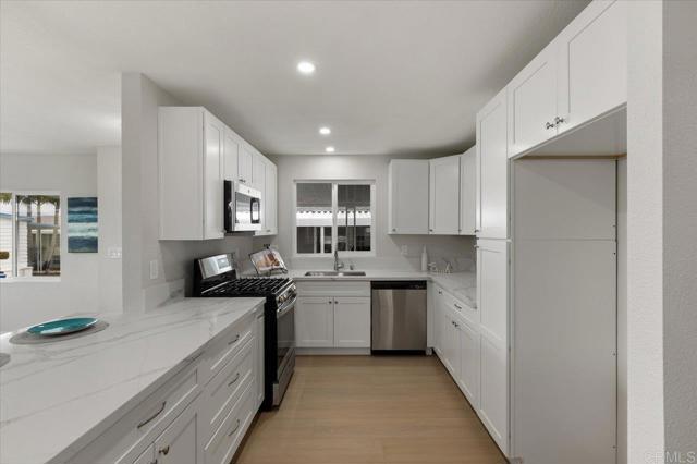 3535 Linda Vista Drive, San Marcos CA: https://media.crmls.org/mediaz/90219594-1368-4531-9d9b-dcb7fb6ff281.jpg