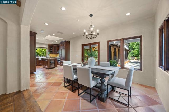 80 Rheem Blvd, Orinda CA: https://media.crmls.org/mediaz/9021ea3a-d496-4965-aa49-ca9d52663d77.jpg
