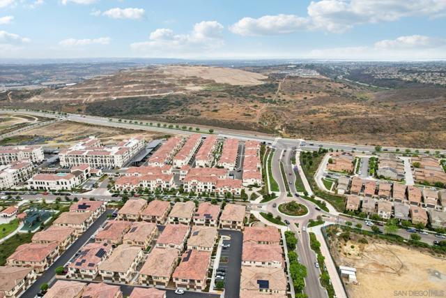 1709 Santa Carolina, Chula Vista CA: https://media.crmls.org/mediaz/9022a02e-5d01-4361-b026-6a643fe9aa12.jpg