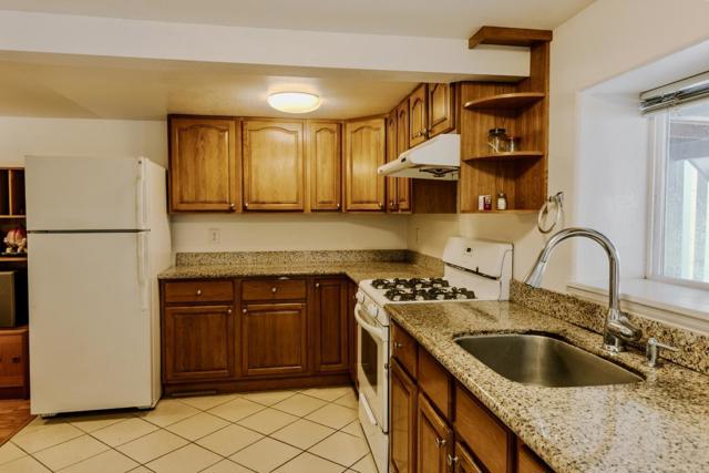 474 2nd Avenue, San Francisco CA: https://media.crmls.org/mediaz/9022c08a-89ae-4122-b0f8-b42e6ccb4fec.jpg