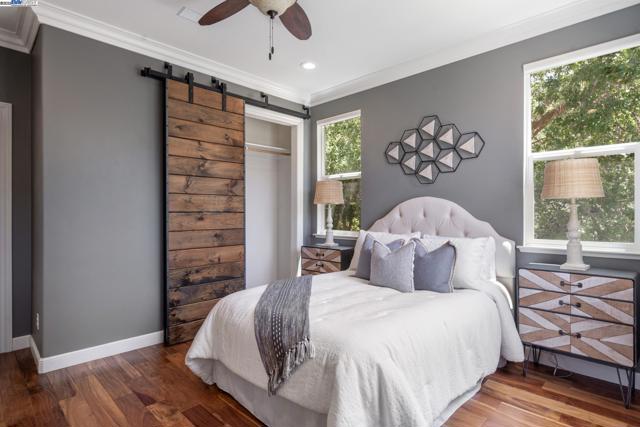 5989 Hillbrook Pl, Dublin CA: https://media.crmls.org/mediaz/902378ef-ef78-4139-bc98-a8f9e8e68f0a.jpg