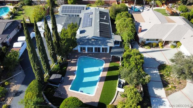 13430 Sagewood Drive, Poway CA: https://media.crmls.org/mediaz/9023d0d1-5028-479c-b076-1bdcd96f4744.jpg