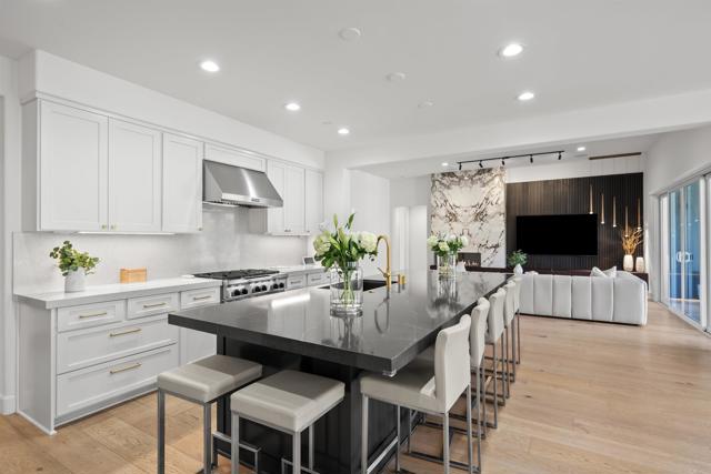 Detail Gallery Image 19 of 72 For 3193 Corte Carlazzo, Chula Vista,  CA 91914 - 4 Beds | 3/1 Baths