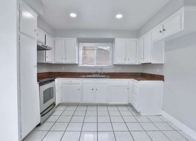 175 Page Mill Drive, San Jose CA: https://media.crmls.org/mediaz/90270b75-3cb9-4416-b3c9-333b0baa0d6a.jpg