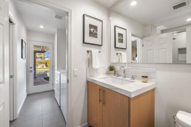 75322 Desert Park Drive, Indian Wells CA: https://media.crmls.org/mediaz/90275703-829d-459c-b1c5-ebfb1620375f.jpg