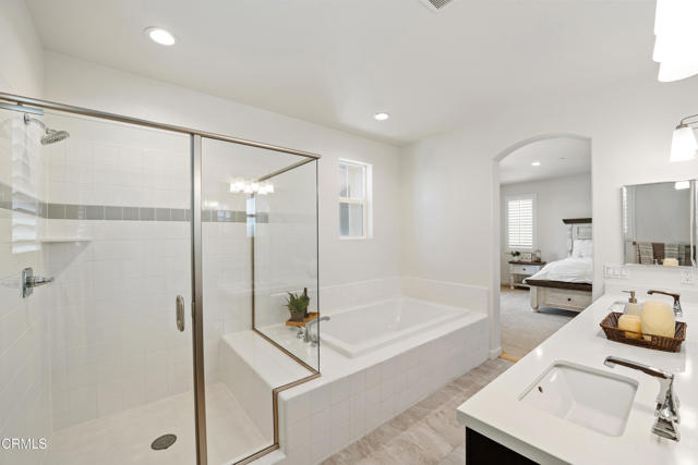 1521 Thorpe Trail, Oxnard CA: https://media.crmls.org/mediaz/9027dfe7-f68b-432e-9713-cbbfac29849a.jpg