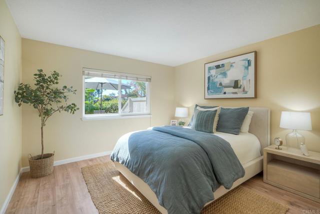 220 S Shorehang Lane, Encinitas CA: https://media.crmls.org/mediaz/902834f2-799e-4aad-87b4-f822d5a91a13.jpg