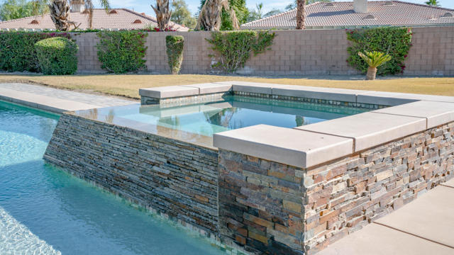 Image 34 of 154 For 79925 Corte Calero