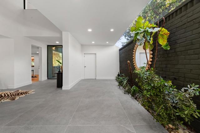 12 Las Aromas, Orinda CA: https://media.crmls.org/mediaz/902b5a64-9c54-433e-acd2-5839c056f928.jpg