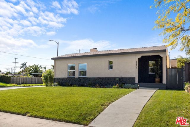 2400 W 74th Street, Los Angeles CA: https://media.crmls.org/mediaz/902c03da-3efe-4e82-9ff6-c15ac162d777.jpg