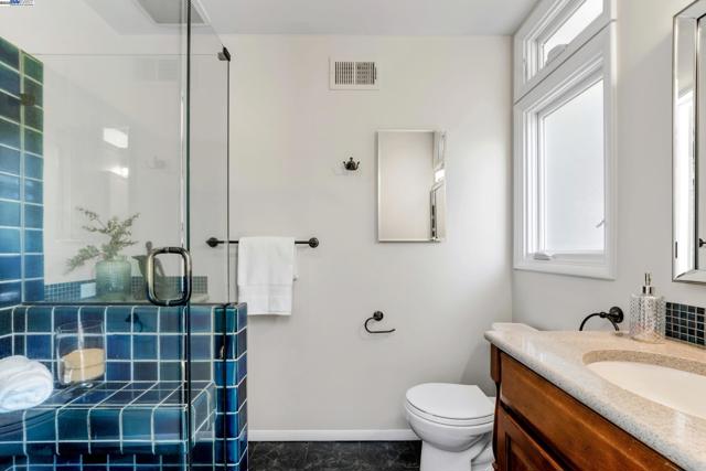 2593 El Caminito, Oakland CA: https://media.crmls.org/mediaz/902c59f0-69af-495f-a5c5-158345aab748.jpg