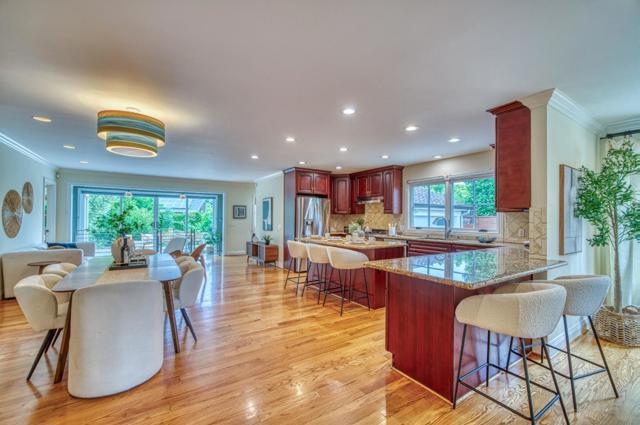 2618 Brewster Avenue, Redwood City CA: https://media.crmls.org/mediaz/902d093b-f663-4f20-b5ed-420f8a0243d8.jpg