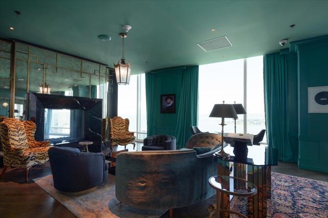 425 1st Street, San Francisco CA: https://media.crmls.org/mediaz/902d4c3e-f272-4fa8-9616-db2e3a81451f.jpg
