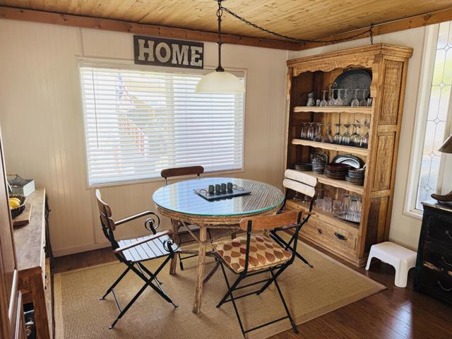 252 Raincloud Street, Palm Springs CA: https://media.crmls.org/mediaz/902ddc7a-990b-4086-970b-ef1a7530277c.jpg