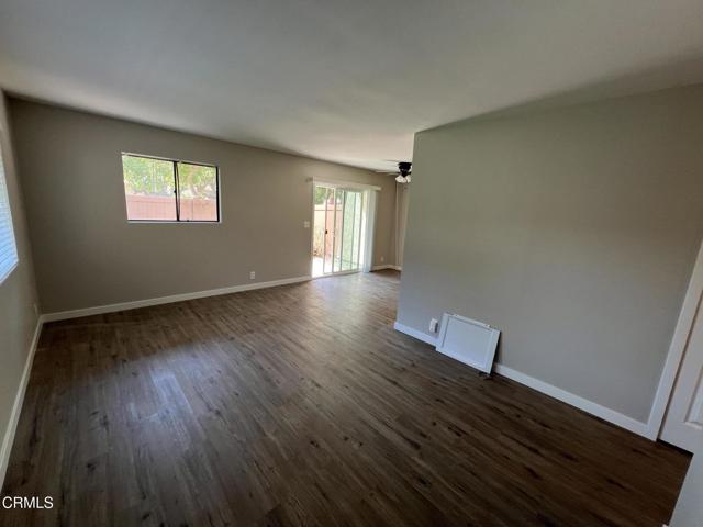 Detail Gallery Image 2 of 22 For 736 Thoreau Ln, Ventura,  CA 93003 - 3 Beds | 2 Baths