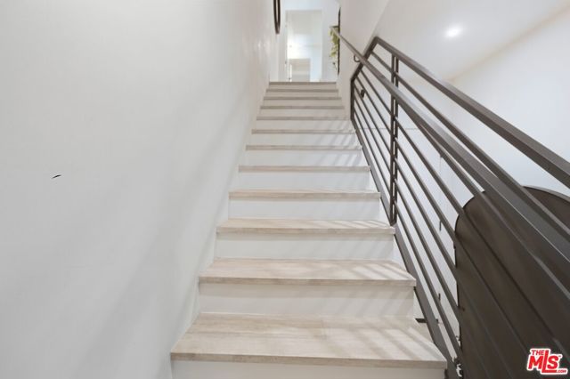 6707 N Sepulveda Boulevard, Van Nuys CA: https://media.crmls.org/mediaz/902e5a5c-6349-4747-a8b1-900cc6f6bfad.jpg