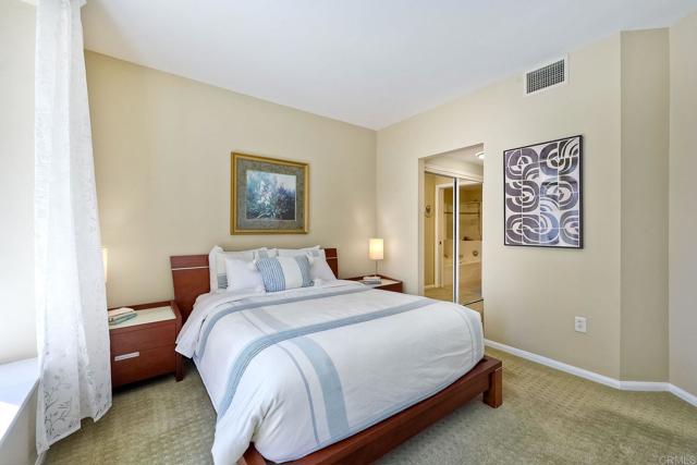 2400 5th Avenue 225, San Diego CA: https://media.crmls.org/mediaz/902e5d70-62bc-40b5-a7c0-e29d2e848cc3.jpg