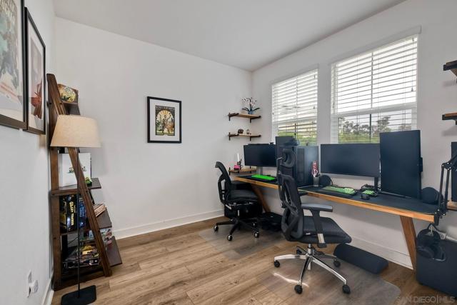 1103 Makena Way, Oceanside CA: https://media.crmls.org/mediaz/902e6ff0-439f-425b-a696-72a7c3dba767.jpg