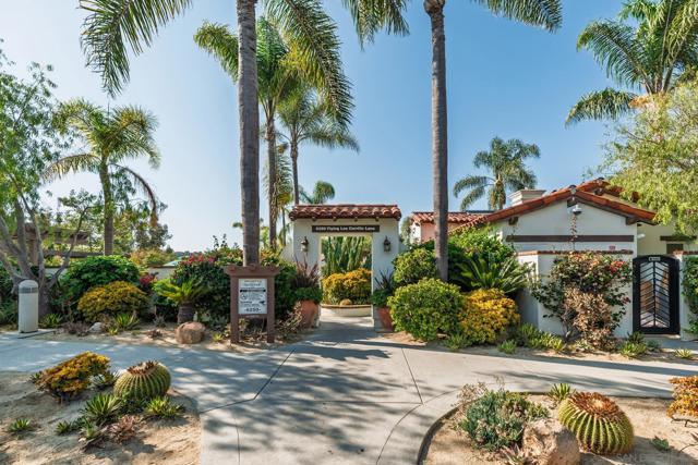 6393 Paseo Aspada, Carlsbad CA: https://media.crmls.org/mediaz/902ec9ef-1a49-48bc-aa5f-6e64179d391e.jpg
