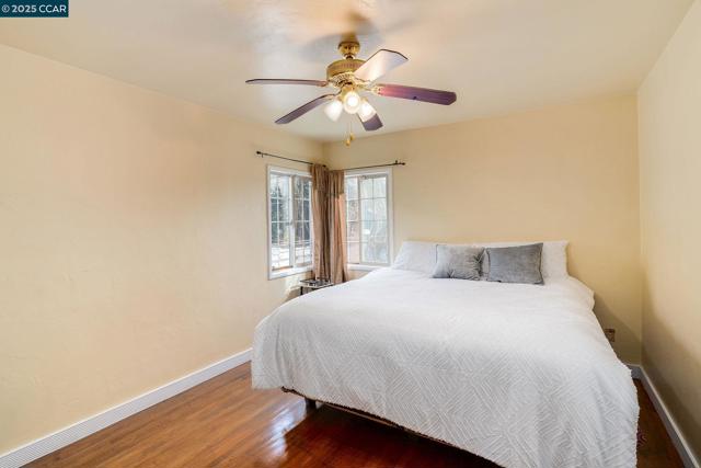 66 Murdock St, Richmond CA: https://media.crmls.org/mediaz/902eeb2c-809b-458d-be9d-8f92e4b49f45.jpg